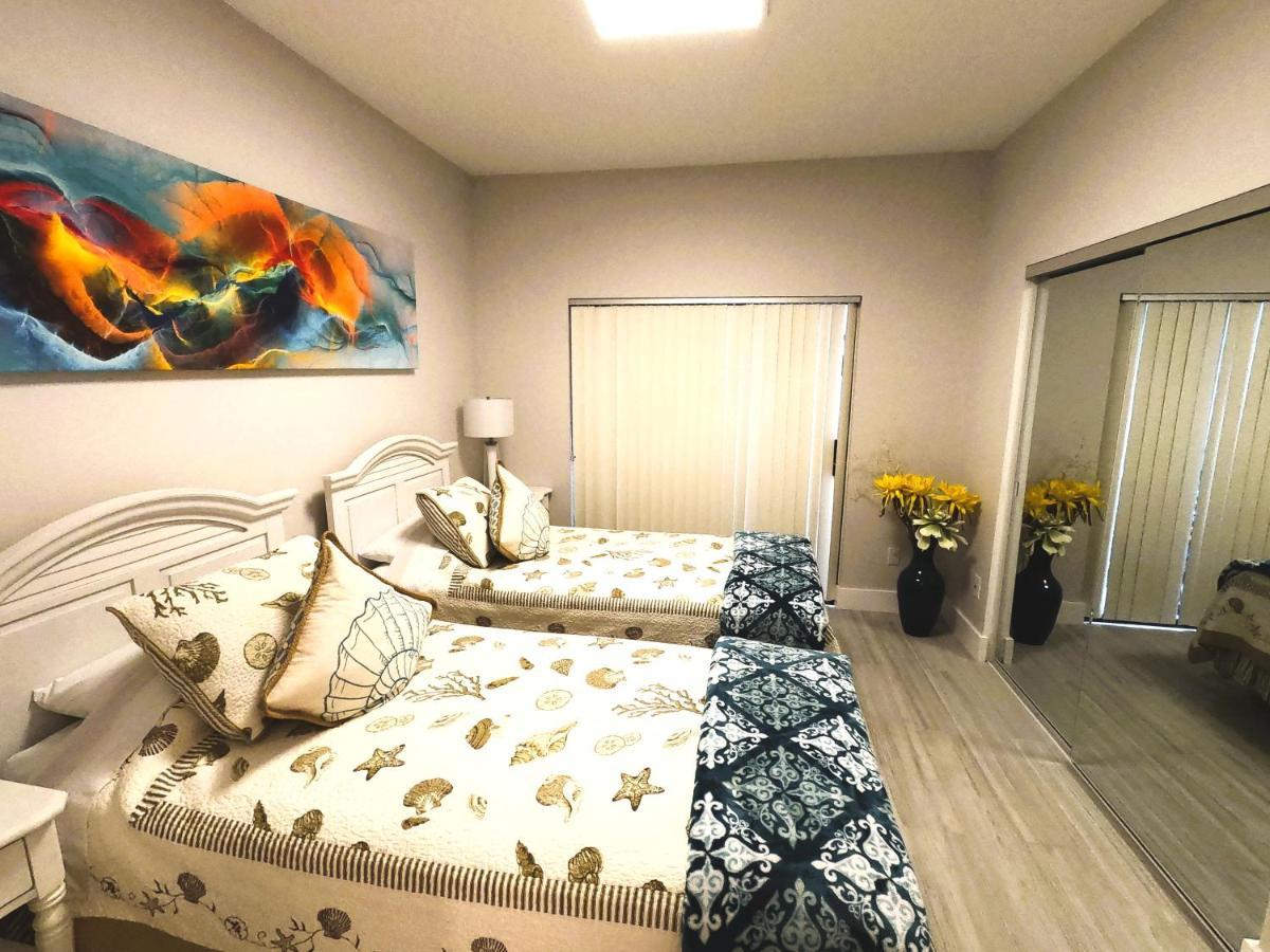 Naples Dream At Wtc With Heated Pool Spa Sauna 7 Bicycles And 3 Mls To Beach Εξωτερικό φωτογραφία
